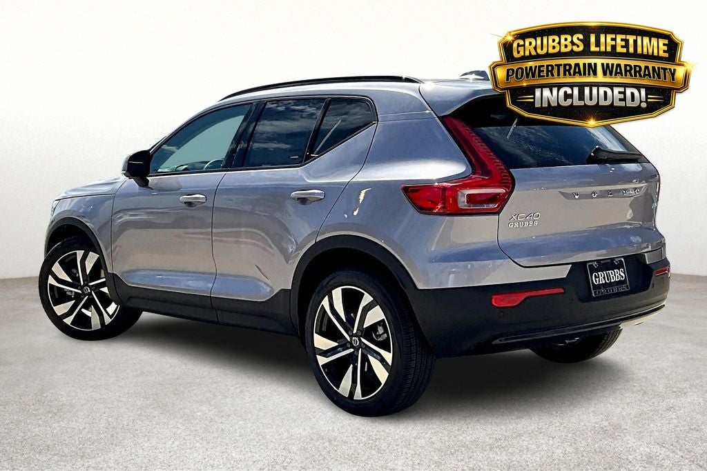 2026 Volvo XC40 B5 Ultra
