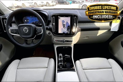 2026 Volvo XC40 B5 Ultra