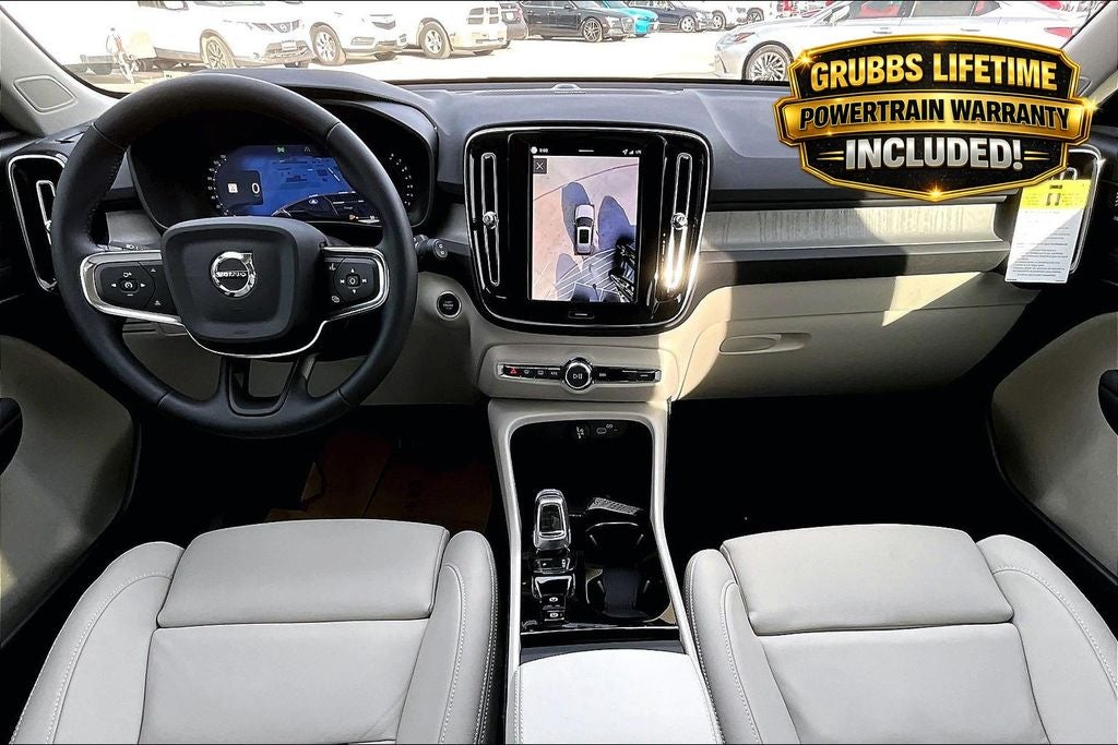 2026 Volvo XC40 B5 Ultra