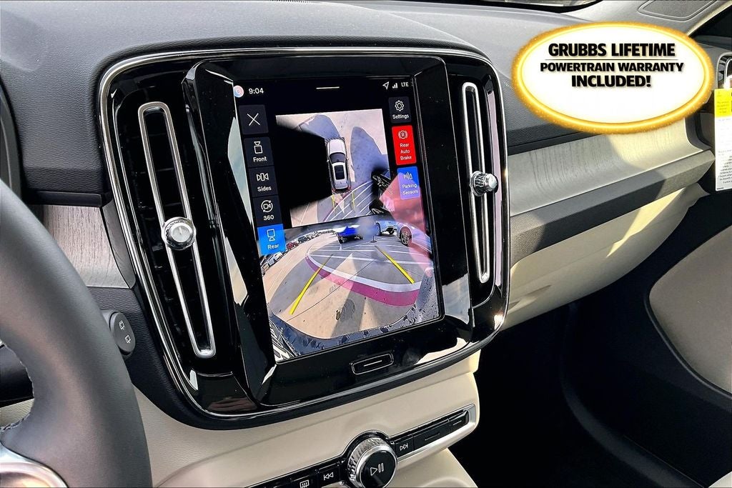 2026 Volvo XC40 B5 Ultra