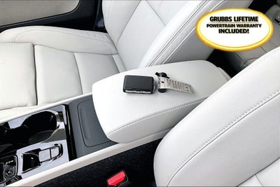 2026 Volvo XC40 B5 Ultra