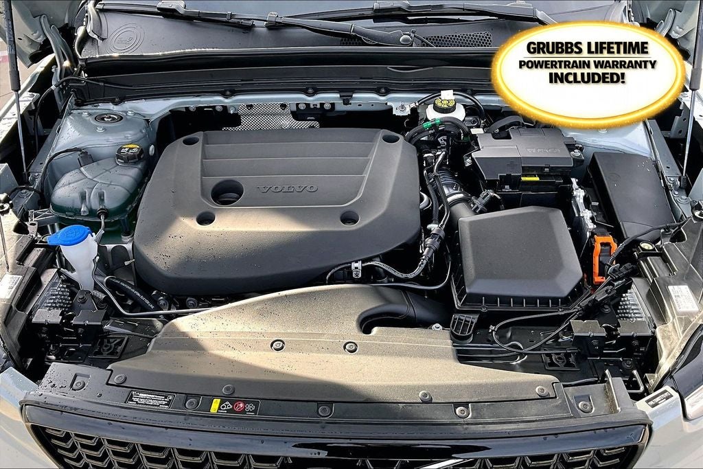 2026 Volvo XC40 B5 Ultra