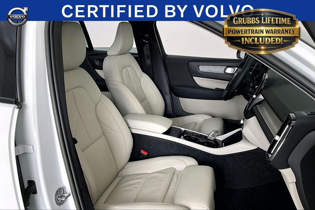 2023 Volvo XC40 Ultimate