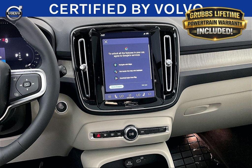 2023 Volvo XC40 Ultimate