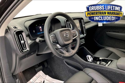 2026 Volvo XC40 B5 Ultra