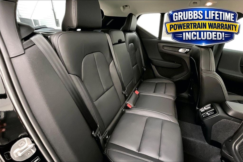 2026 Volvo XC40 B5 Ultra