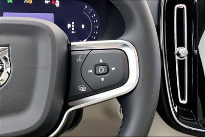 2026 Volvo XC40 B5 Ultra