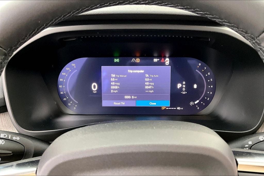2026 Volvo XC40 B5 Ultra