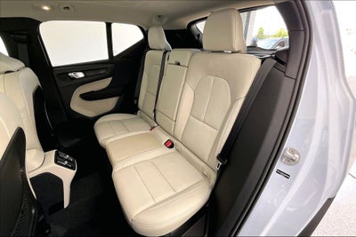 2026 Volvo XC40 B5 Ultra