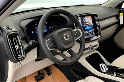 2026 Volvo XC40 B5 Ultra