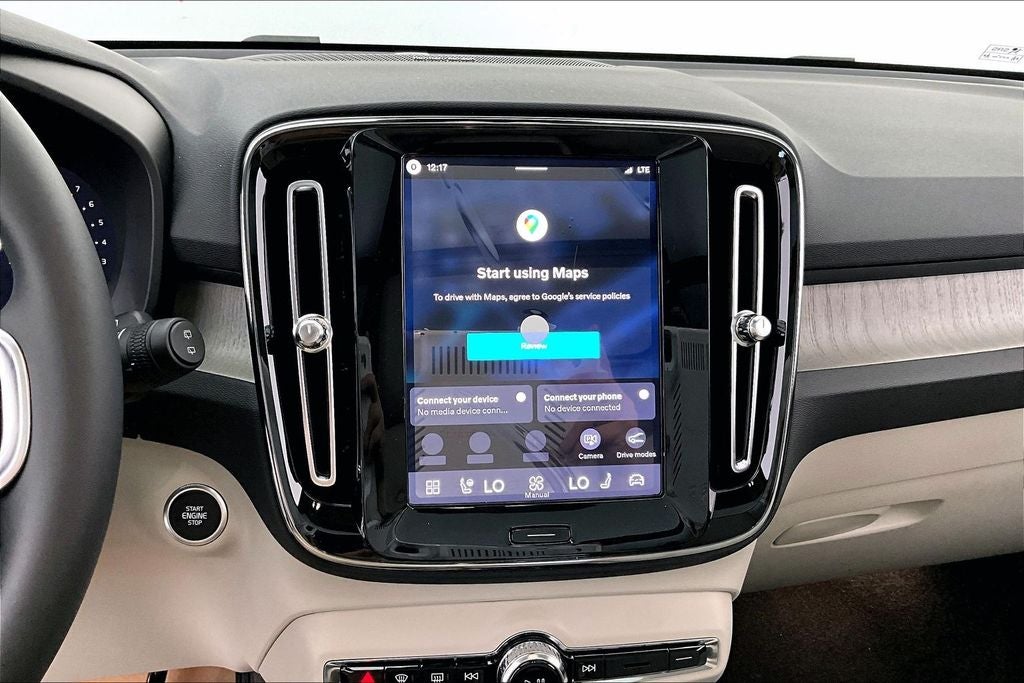 2026 Volvo XC40 B5 Ultra