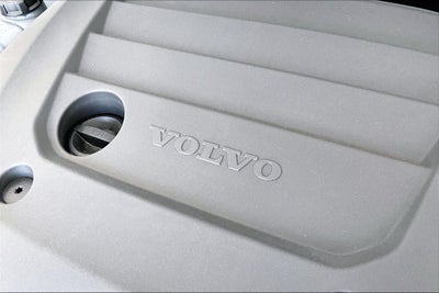 2026 Volvo XC40 B5 Ultra