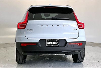 2026 Volvo XC40 B5 Ultra