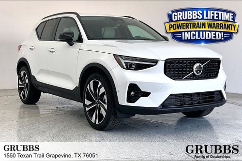 2026 Volvo XC40 B5 Ultra