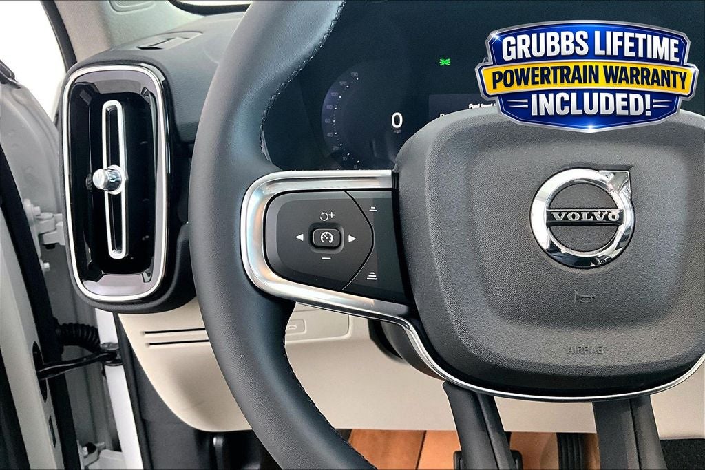 2026 Volvo XC40 B5 Ultra