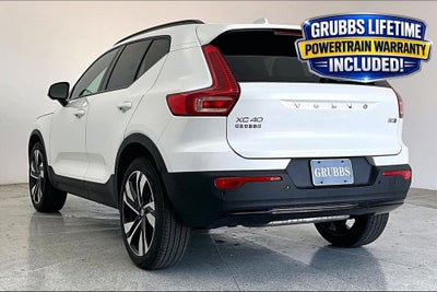 2026 Volvo XC40 B5 Ultra