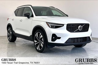 2026 Volvo XC40 B5 Ultra