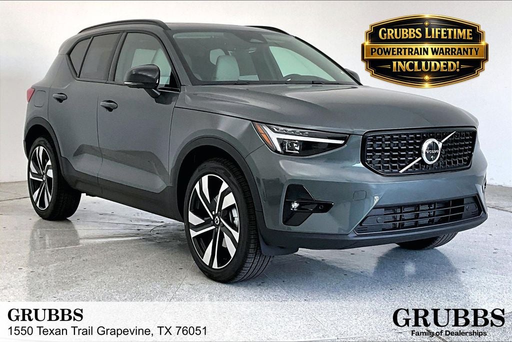 2026 Volvo XC40 B5 Ultra