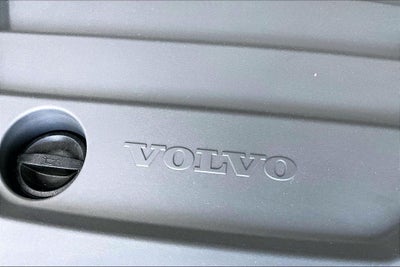 2026 Volvo XC40 B5 Ultra