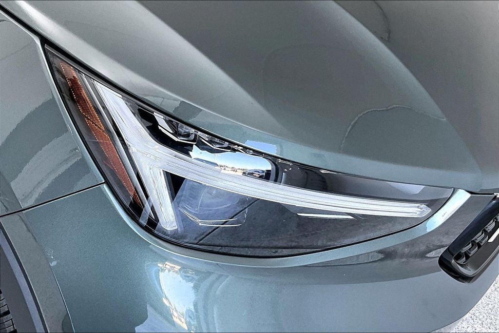 2026 Volvo XC40 B5 Ultra