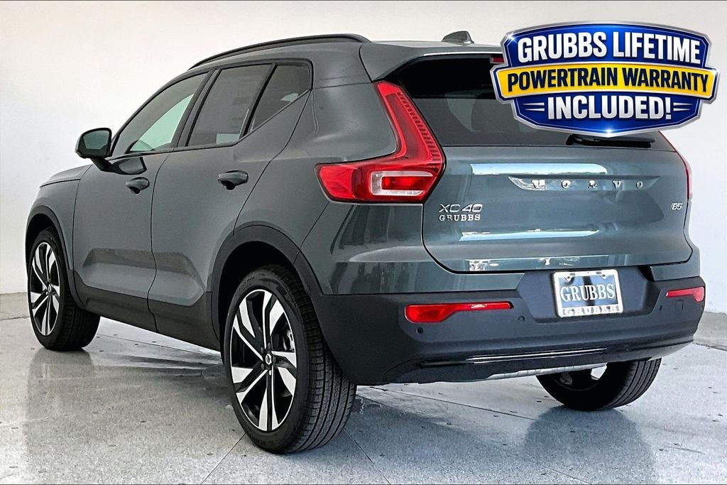 2026 Volvo XC40 B5 Ultra