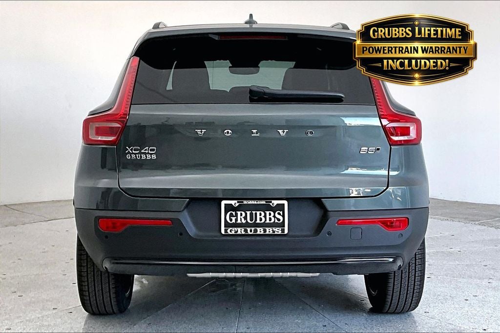 2026 Volvo XC40 B5 Ultra