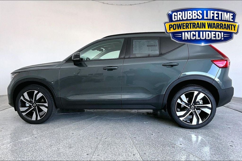 2026 Volvo XC40 B5 Ultra