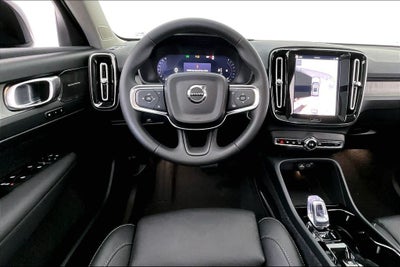 2026 Volvo XC40 B5 Ultra