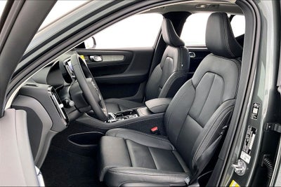 2026 Volvo XC40 B5 Ultra
