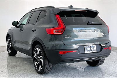 2026 Volvo XC40 B5 Ultra