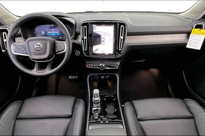 2026 Volvo XC40 B5 Ultra