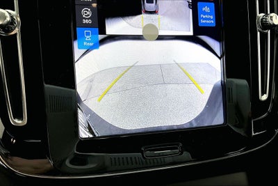 2026 Volvo XC40 B5 Ultra