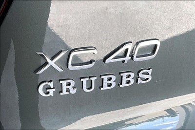 2026 Volvo XC40 B5 Ultra