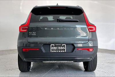 2026 Volvo XC40 B5 Ultra