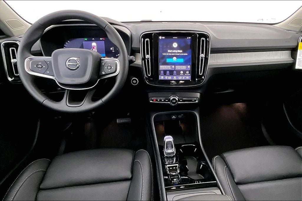 2026 Volvo XC40 B5 Ultra