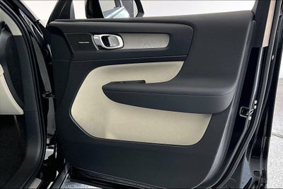 2026 Volvo XC40 B5 Ultra