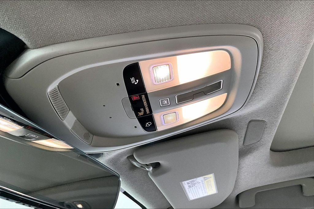 2026 Volvo XC40 B5 Ultra