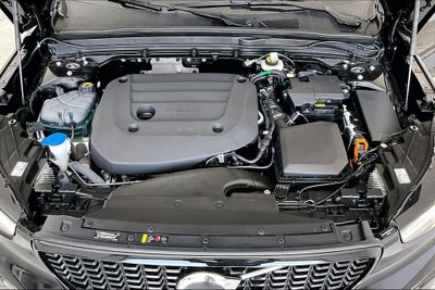 2026 Volvo XC40 B5 Ultra