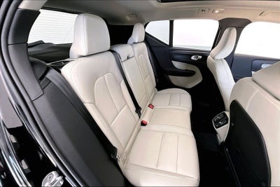 2026 Volvo XC40 B5 Ultra