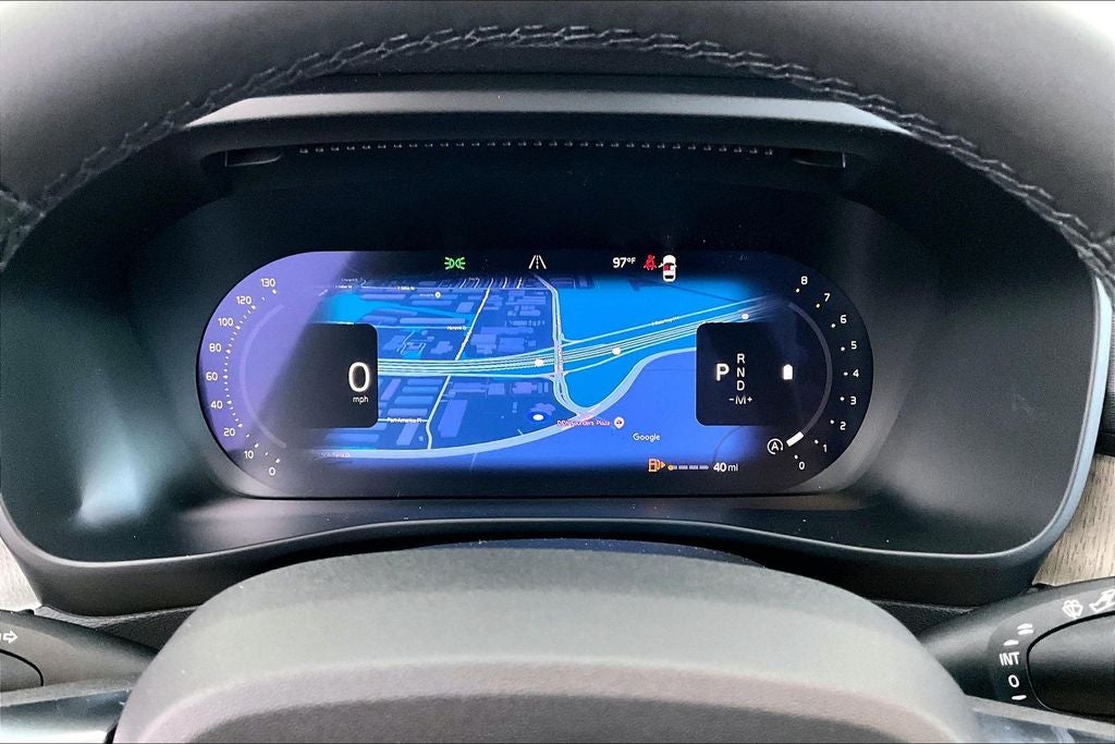 2026 Volvo XC40 B5 Ultra