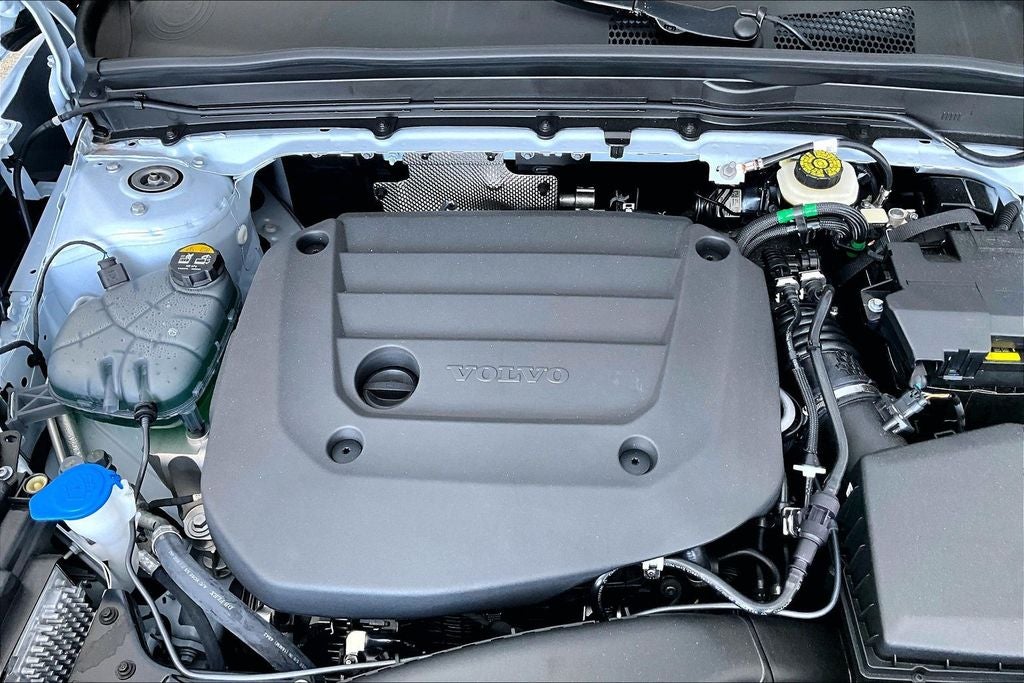 2026 Volvo XC40 B5 Ultra