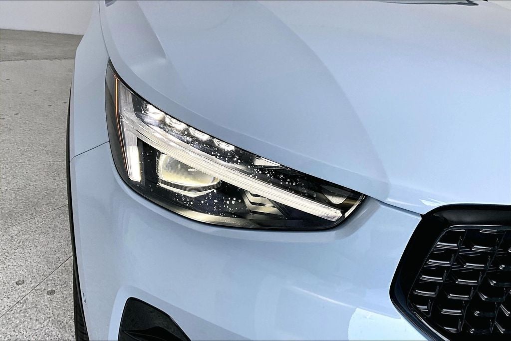 2026 Volvo XC40 B5 Ultra