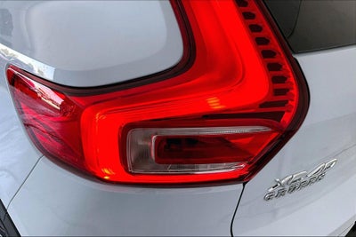 2026 Volvo XC40 B5 Ultra