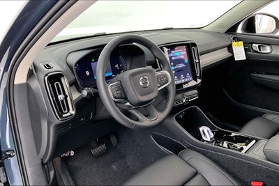 2026 Volvo XC40 B5 Ultra