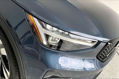 2026 Volvo XC40 B5 Ultra