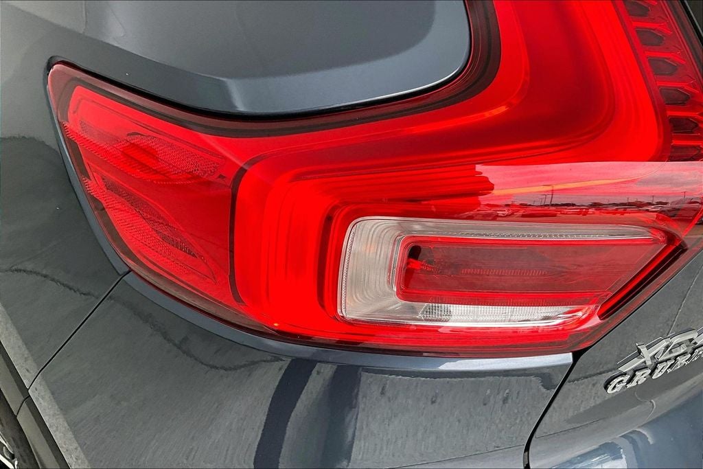 2026 Volvo XC40 B5 Ultra