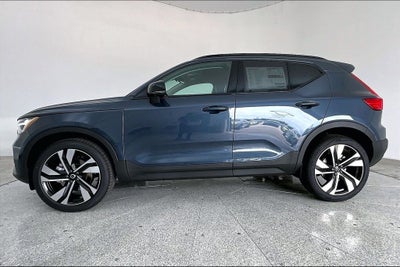 2026 Volvo XC40 B5 Ultra
