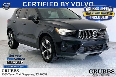 2023 Volvo XC40 B5 Plus Bright Theme