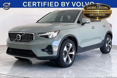 2023 Volvo XC40 B5 Plus Bright Theme