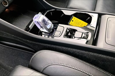 2023 Volvo XC40 Ultimate